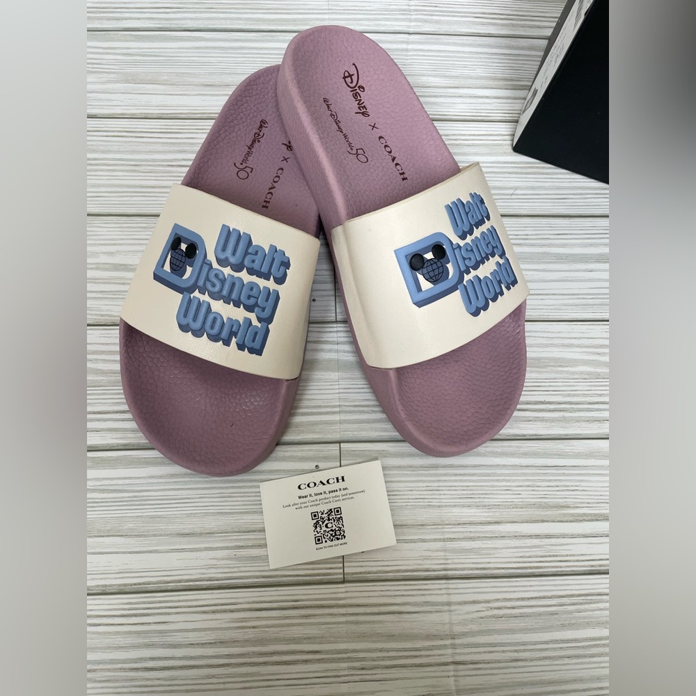 Coach Walt Disney World 50th Anniversary Sandals Women‎ Size 7 - Picture 2 of 15